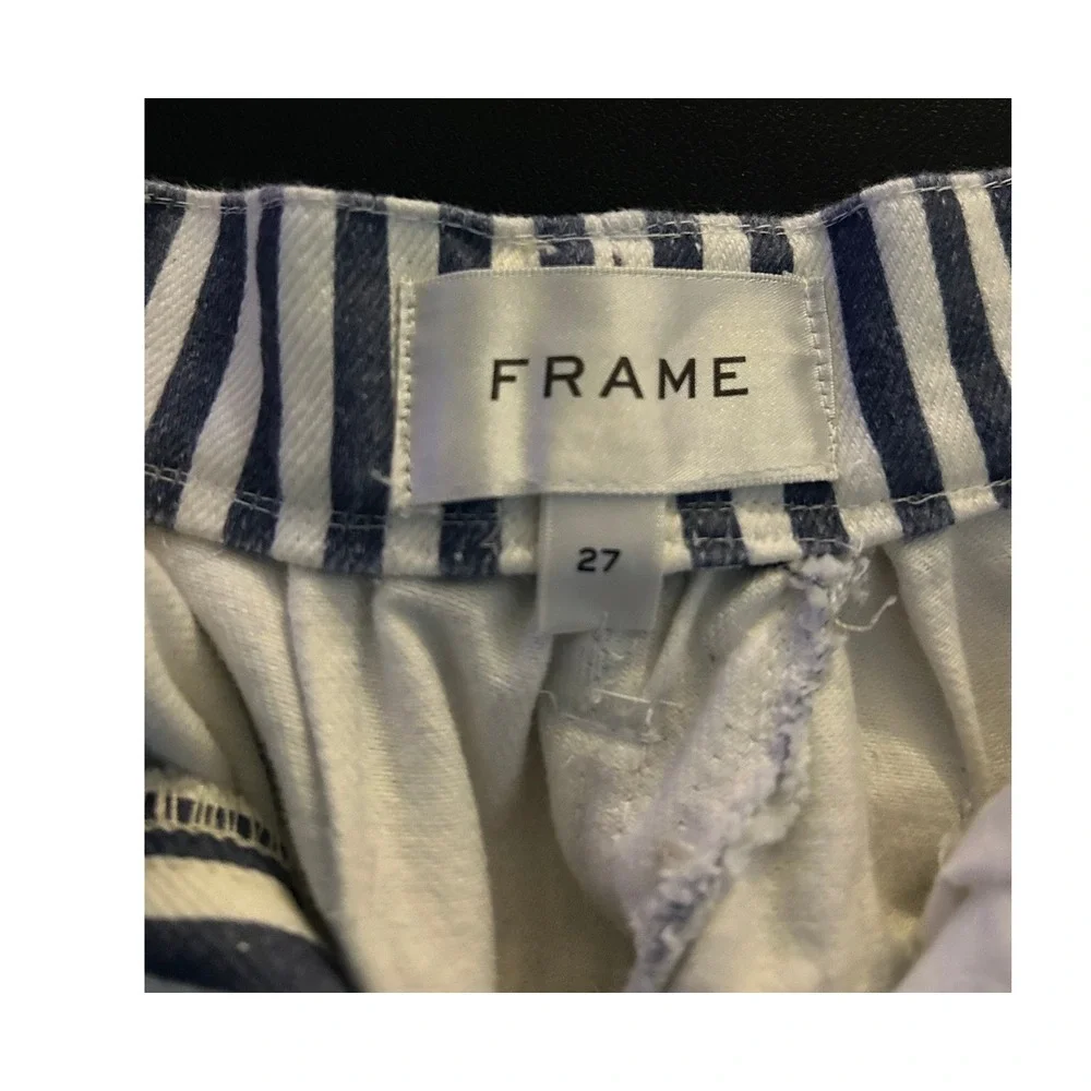 FRAME The Vintage Relaxed Short Seaport Stripe Navy White Denim Size 27 (1219)